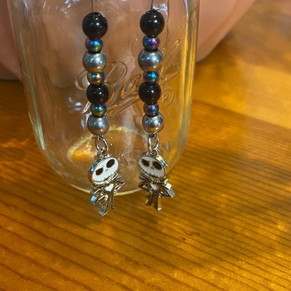 Hand Crafted Multicolor Beaded Jack Fashion Earrings - Picture 4 of 5